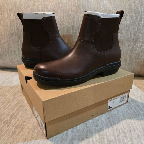 UGG - W HAPSBURG CHELSEA BOOTS - SZ. 8 - Picture 1 of 12